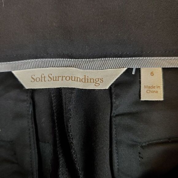 Soft Surroundings Black Bermuda Shorts Size 6 - Picture 6 of 8